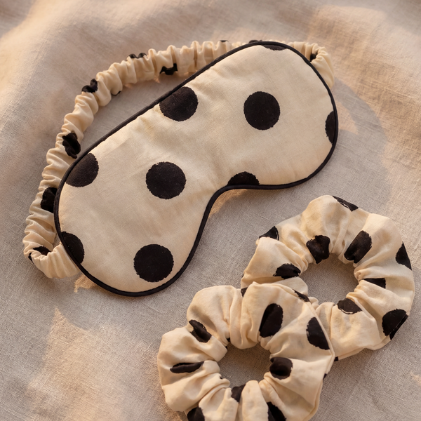Ivory Polka Sleep mask & Scrunchy