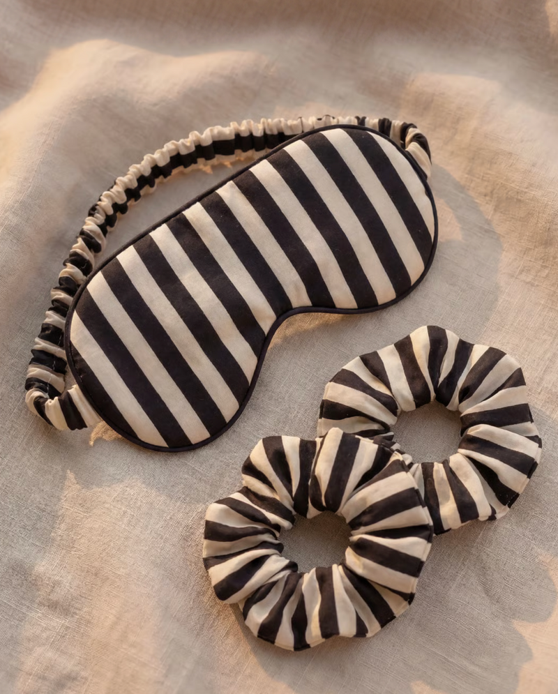 Nightsuit Printed Sleep mask & Scrunchy