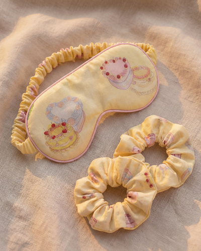 Nightsuit Printed Sleep mask & Scrunchy